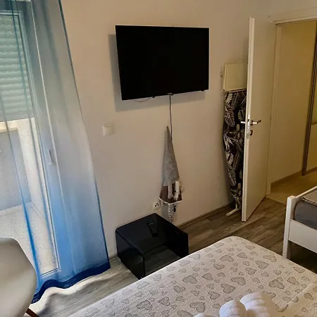Apartment Zaja *