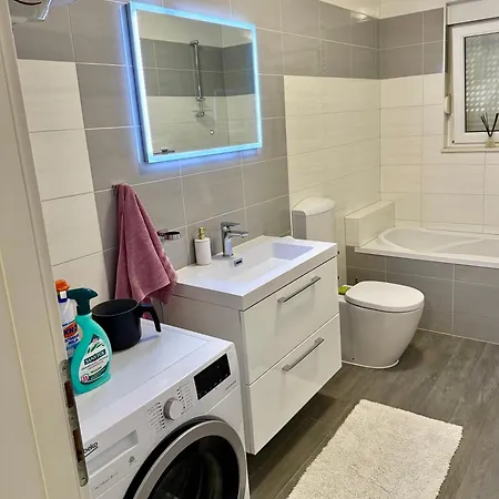 Zaja Apartman Seget Vranjica