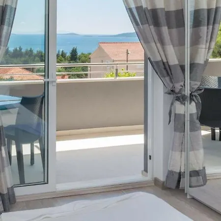 Apartment Zaja Seget Vranjica