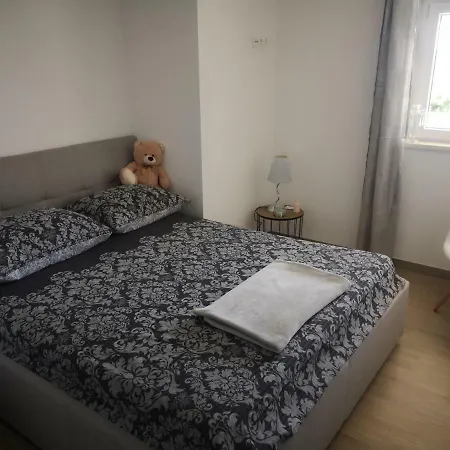 Zaja Apartman *